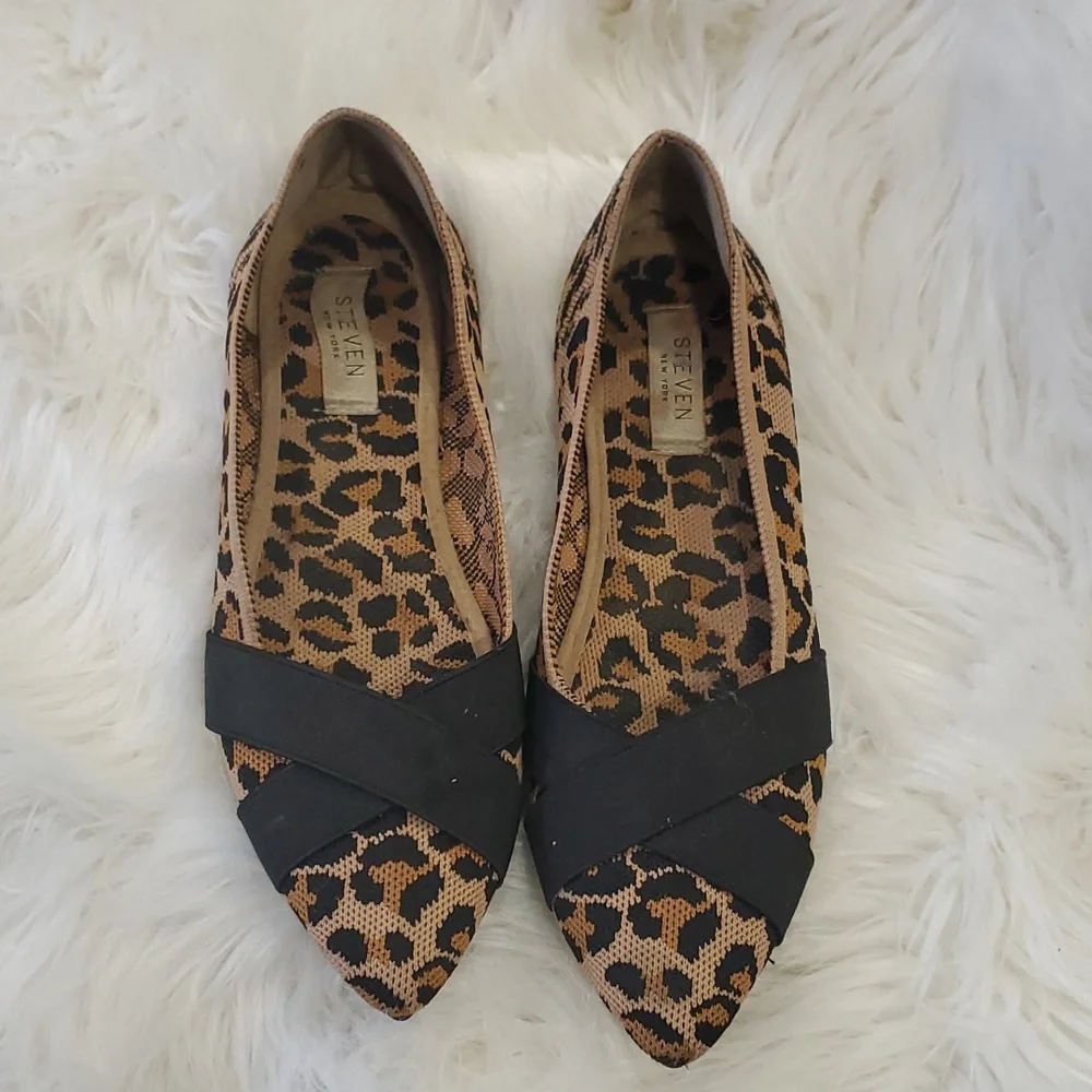Steve Madden leopard Mob Wife flats shoe size 8.5 - Picture 1 of 14